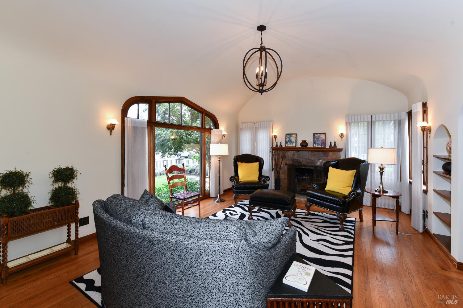 Detail Gallery Image 3 of 62 For 505 Madison St, Napa,  CA 94559 - 3 Beds | 2 Baths