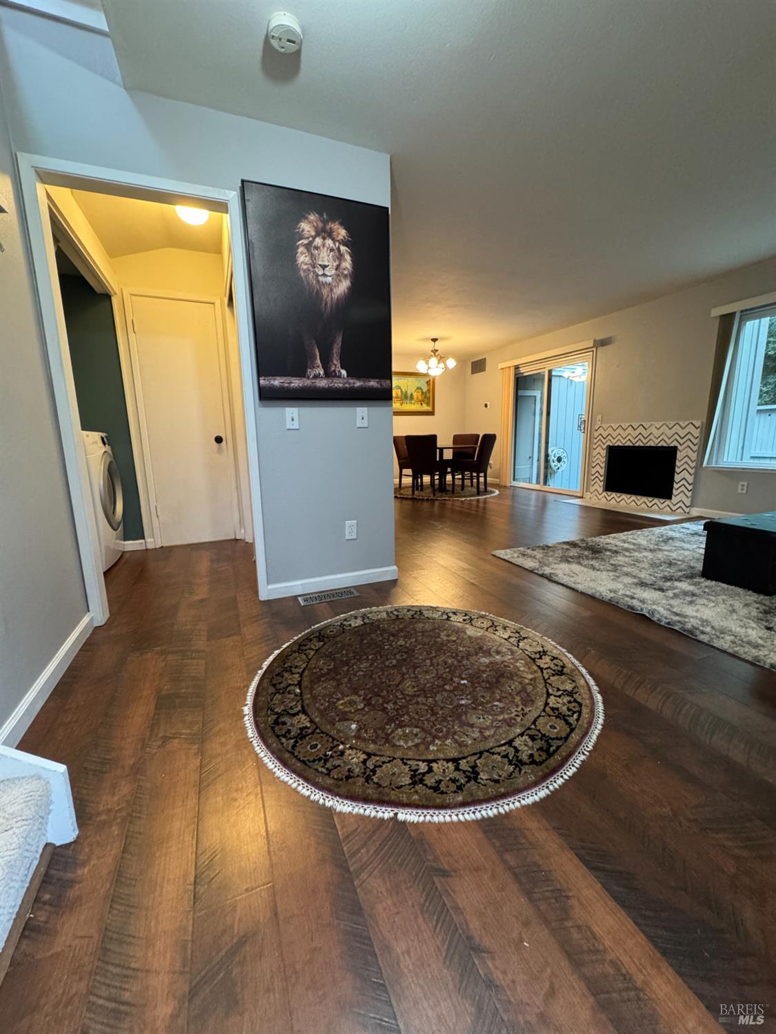 Detail Gallery Image 10 of 65 For 58 Scottsdale Way, Novato,  CA 94945 - 2 Beds | 1/1 Baths