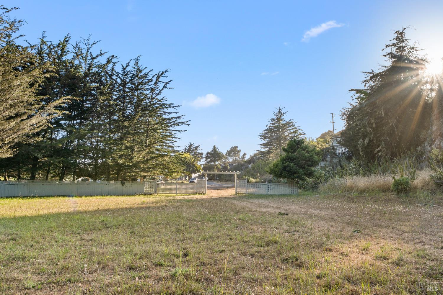 Detail Gallery Image 10 of 51 For 10400 Coast Highway Hwy, Jenner,  CA 95450 - – Beds | – Baths