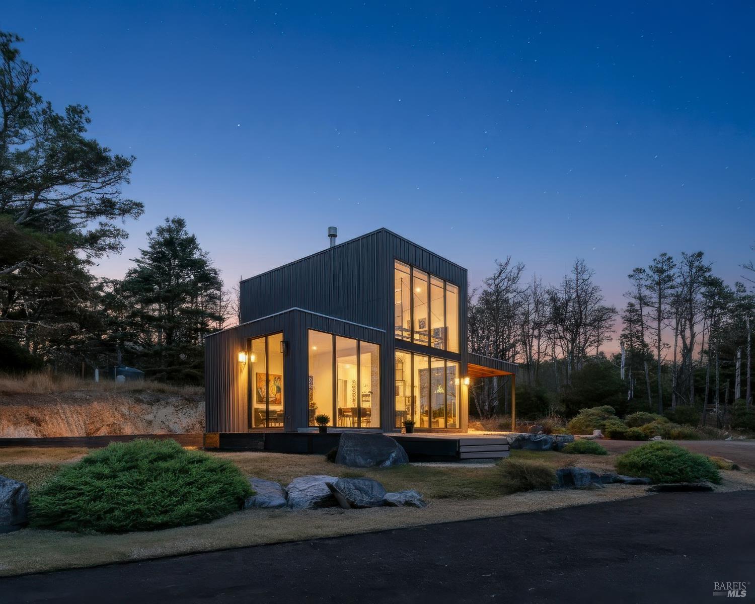 Detail Gallery Image 8 of 34 For 30101 S Hwy 1 Unkn, Gualala,  CA 95445 - 1 Beds | 1 Baths