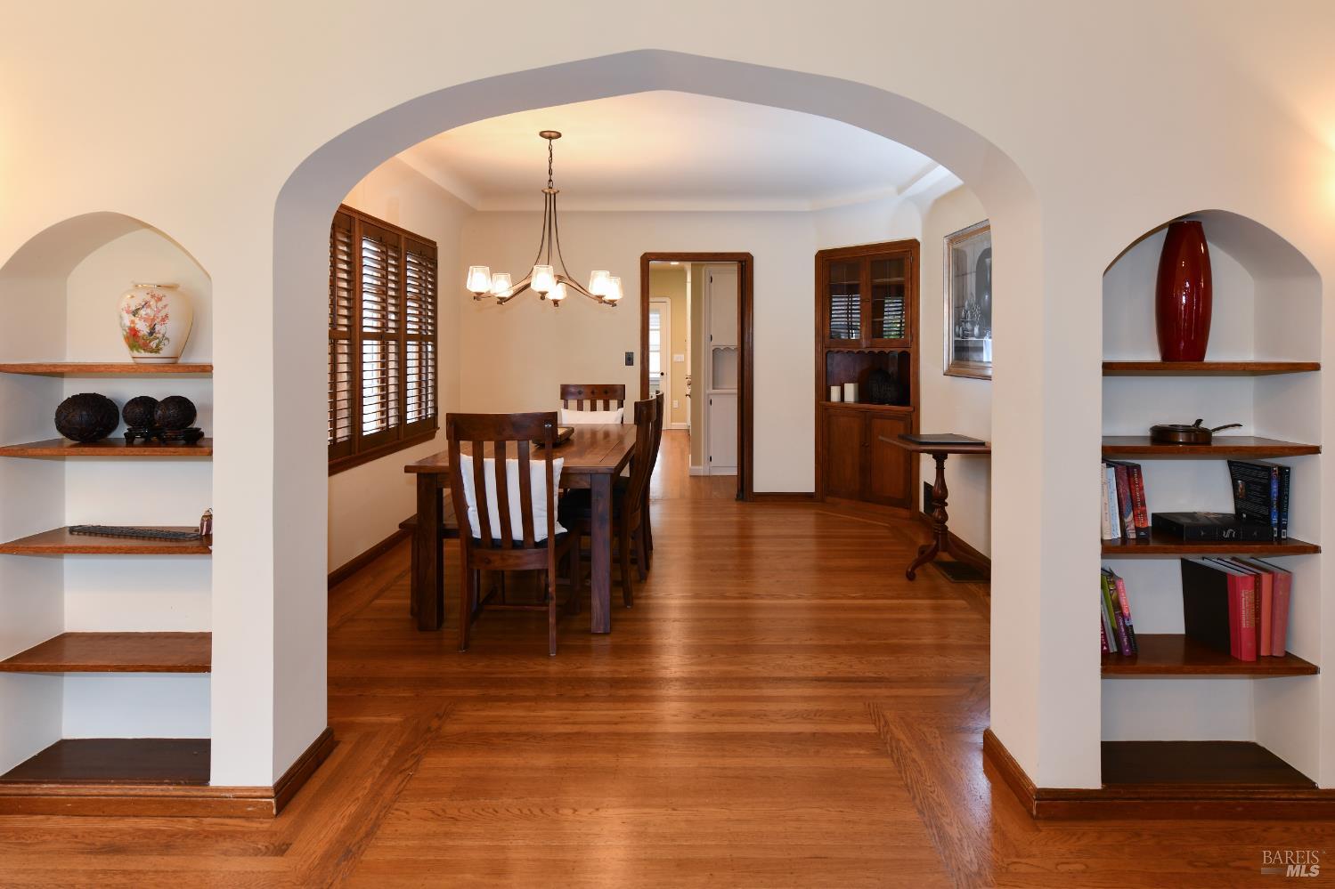 Detail Gallery Image 7 of 62 For 505 Madison St, Napa,  CA 94559 - 3 Beds | 2 Baths