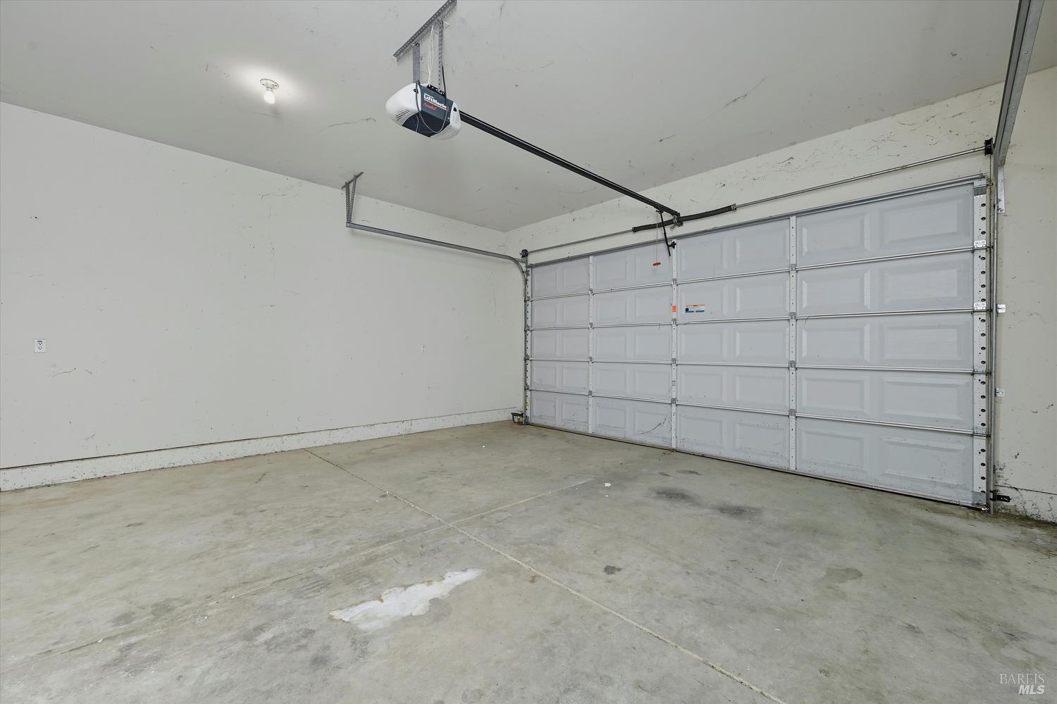 Detail Gallery Image 19 of 32 For 18231 Deer Hollow Rd, Hidden Valley Lake,  CA 95467 - 3 Beds | 2 Baths