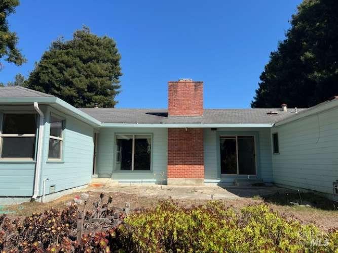 Detail Gallery Image 4 of 20 For 32551 Mill Creek Dr, Fort Bragg,  CA 95437 - 3 Beds | 2 Baths