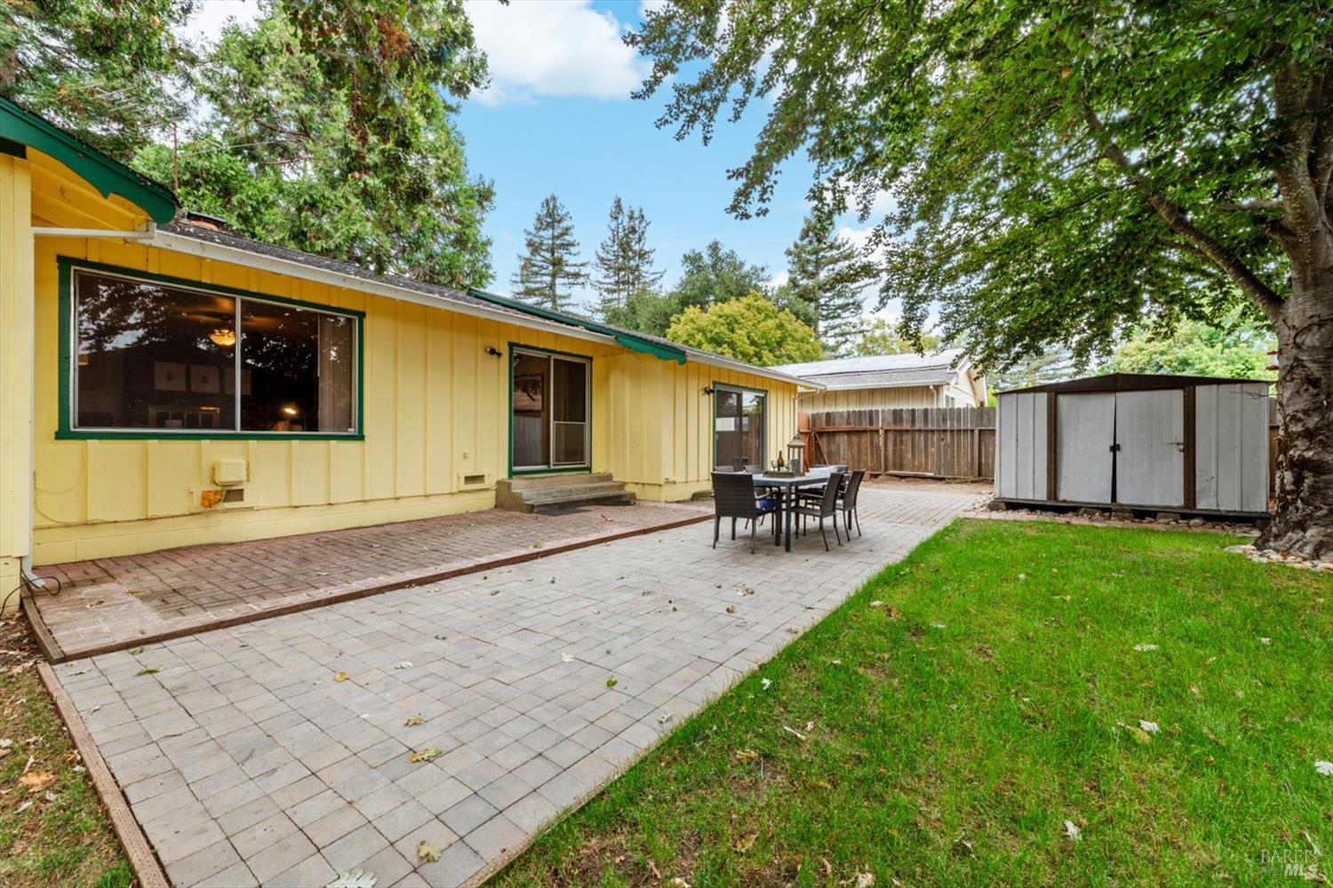 Detail Gallery Image 32 of 39 For 3350 Linda Vista Ave, Napa,  CA 94558 - 3 Beds | 2 Baths