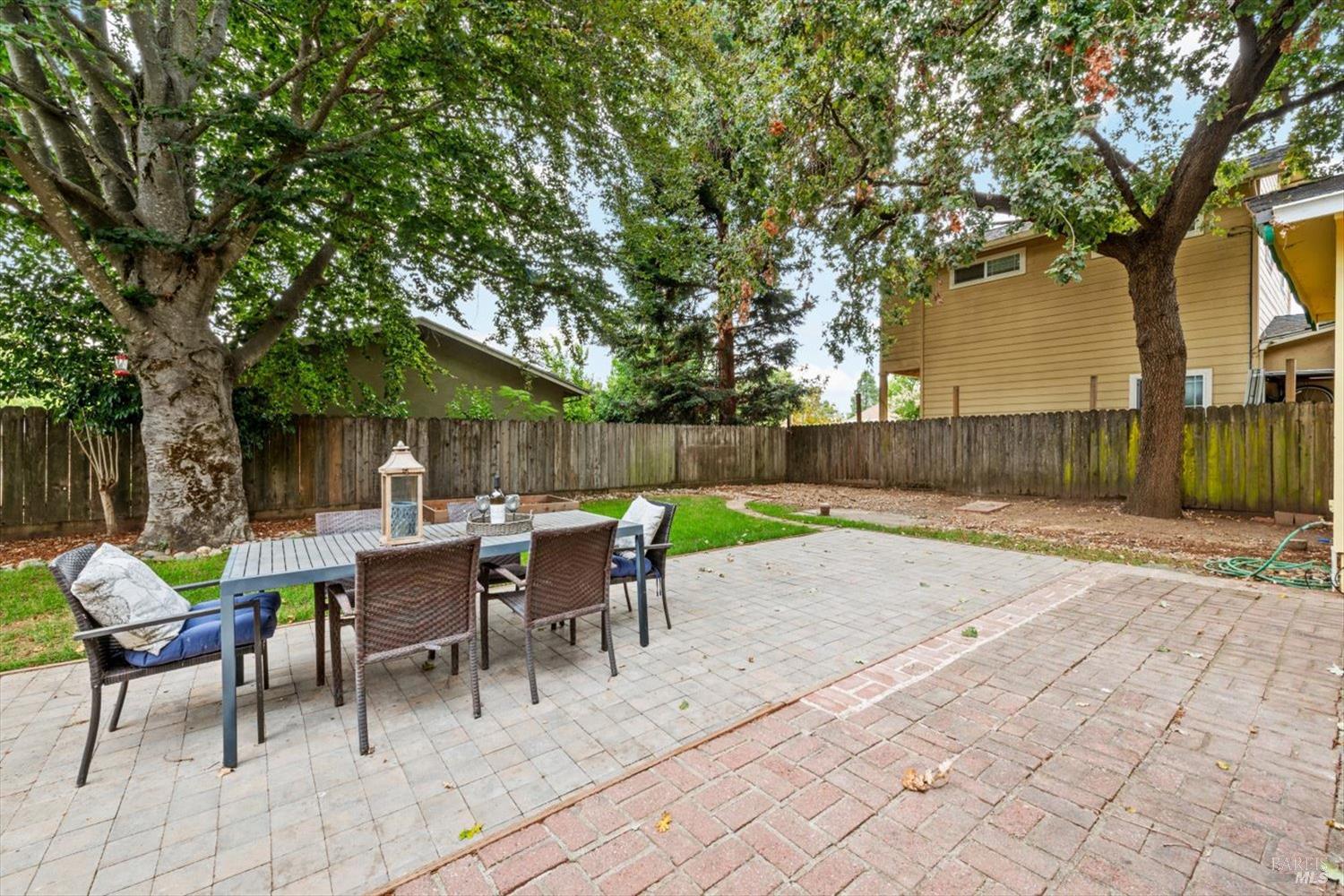 Detail Gallery Image 3 of 39 For 3350 Linda Vista Ave, Napa,  CA 94558 - 3 Beds | 2 Baths