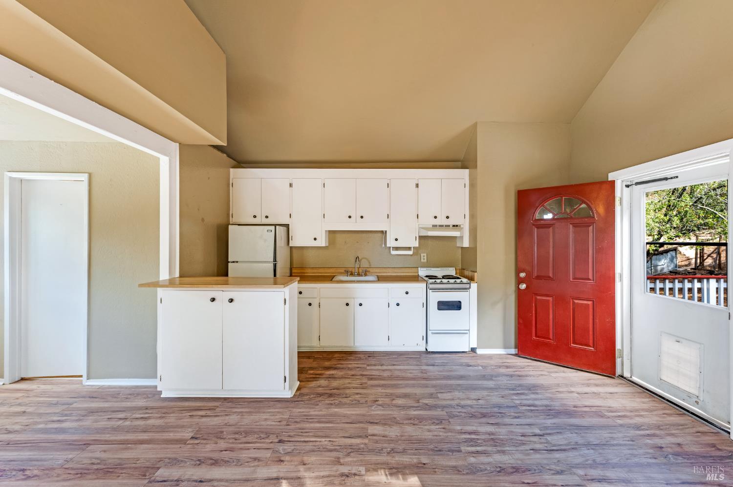 Detail Gallery Image 23 of 35 For 5550 Pepperwood Rd, Santa Rosa,  CA 95409 - 2 Beds | 2 Baths