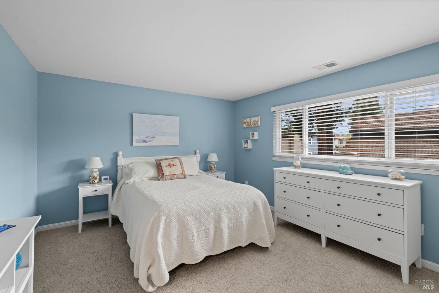 Detail Gallery Image 17 of 27 For 5032 Country Club Dr, Rohnert Park,  CA 94928 - 2 Beds | 1/1 Baths