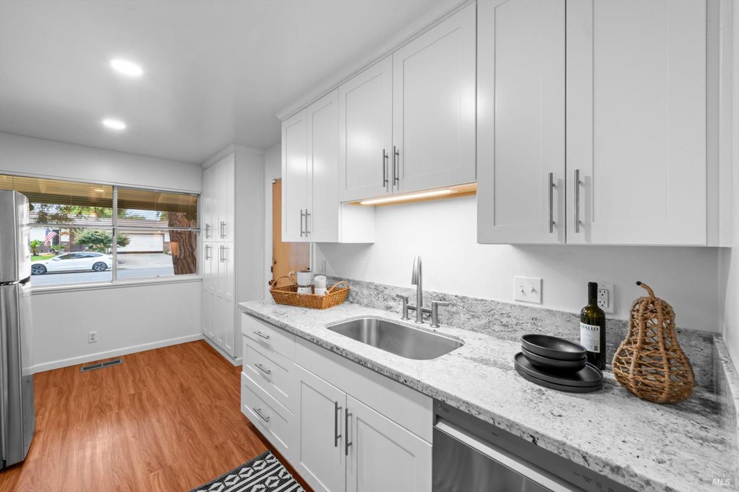 Detail Gallery Image 16 of 39 For 3350 Linda Vista Ave, Napa,  CA 94558 - 3 Beds | 2 Baths