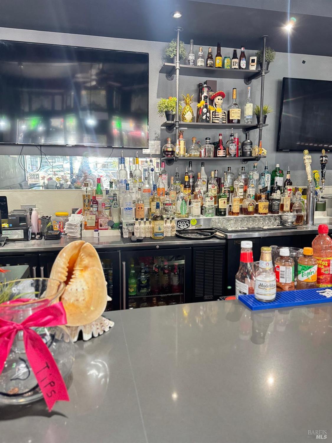 Detail Gallery Image 4 of 7 For 0 907 First St, Benicia,  CA 94510 - – Beds | – Baths