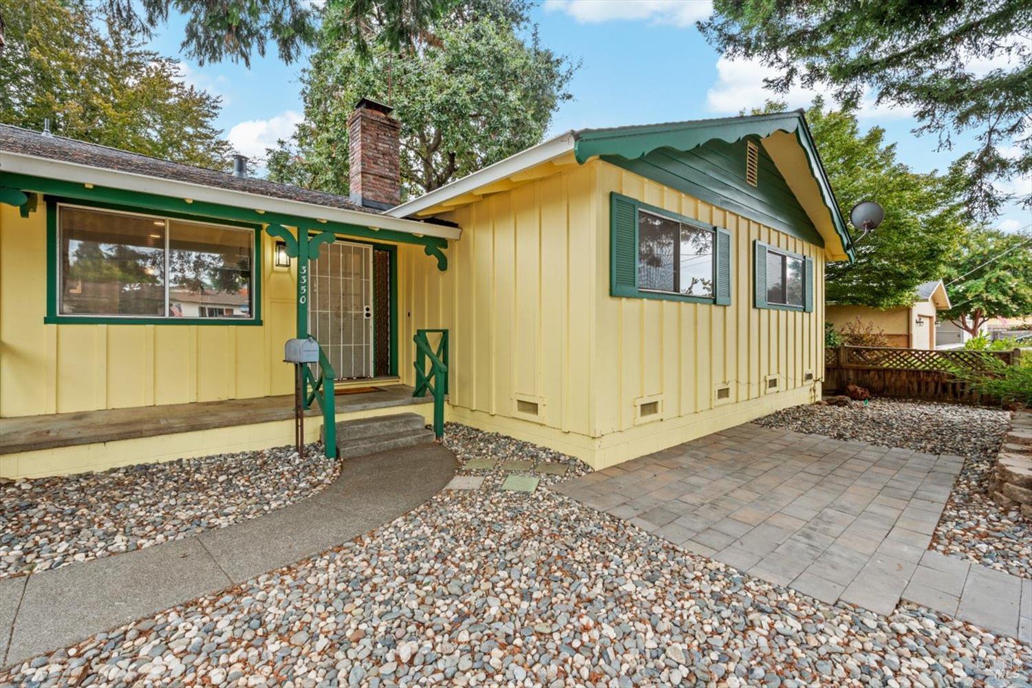 Detail Gallery Image 7 of 39 For 3350 Linda Vista Ave, Napa,  CA 94558 - 3 Beds | 2 Baths