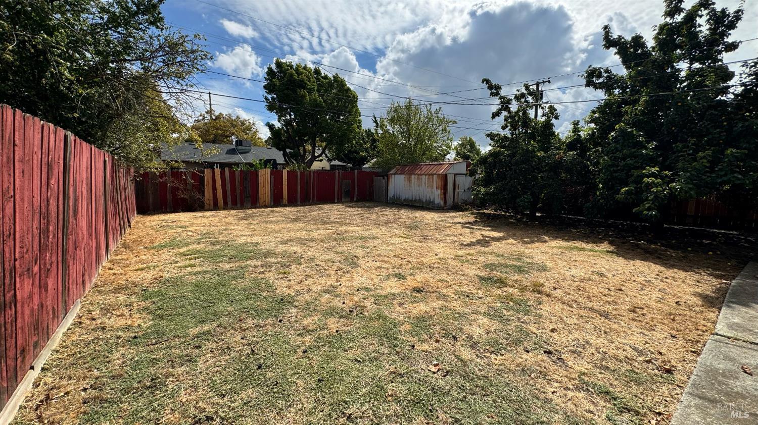 Detail Gallery Image 7 of 14 For 1046 Maple Ave, Vallejo,  CA 94591 - 2 Beds | 1 Baths