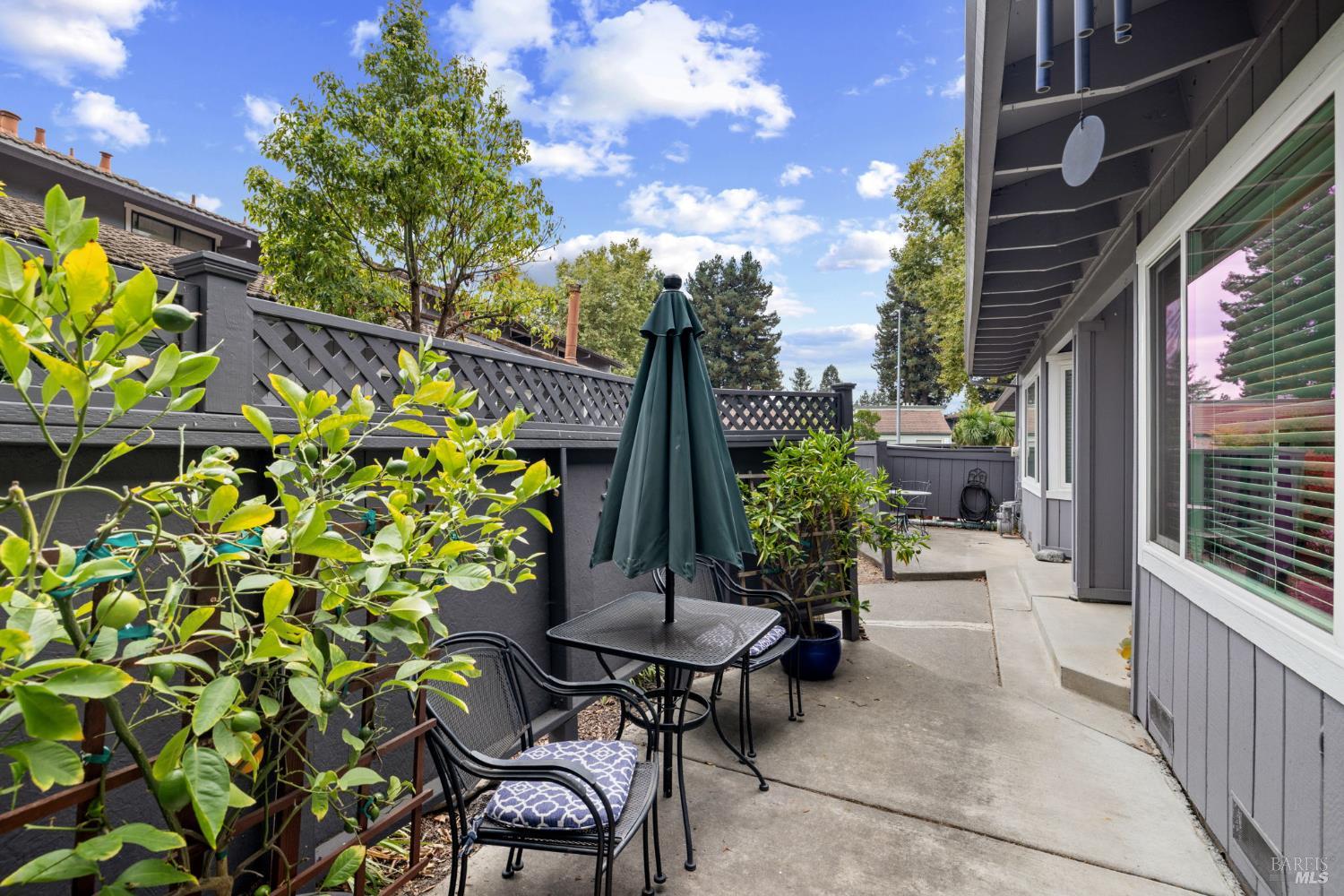 Detail Gallery Image 27 of 27 For 5032 Country Club Dr, Rohnert Park,  CA 94928 - 2 Beds | 1/1 Baths