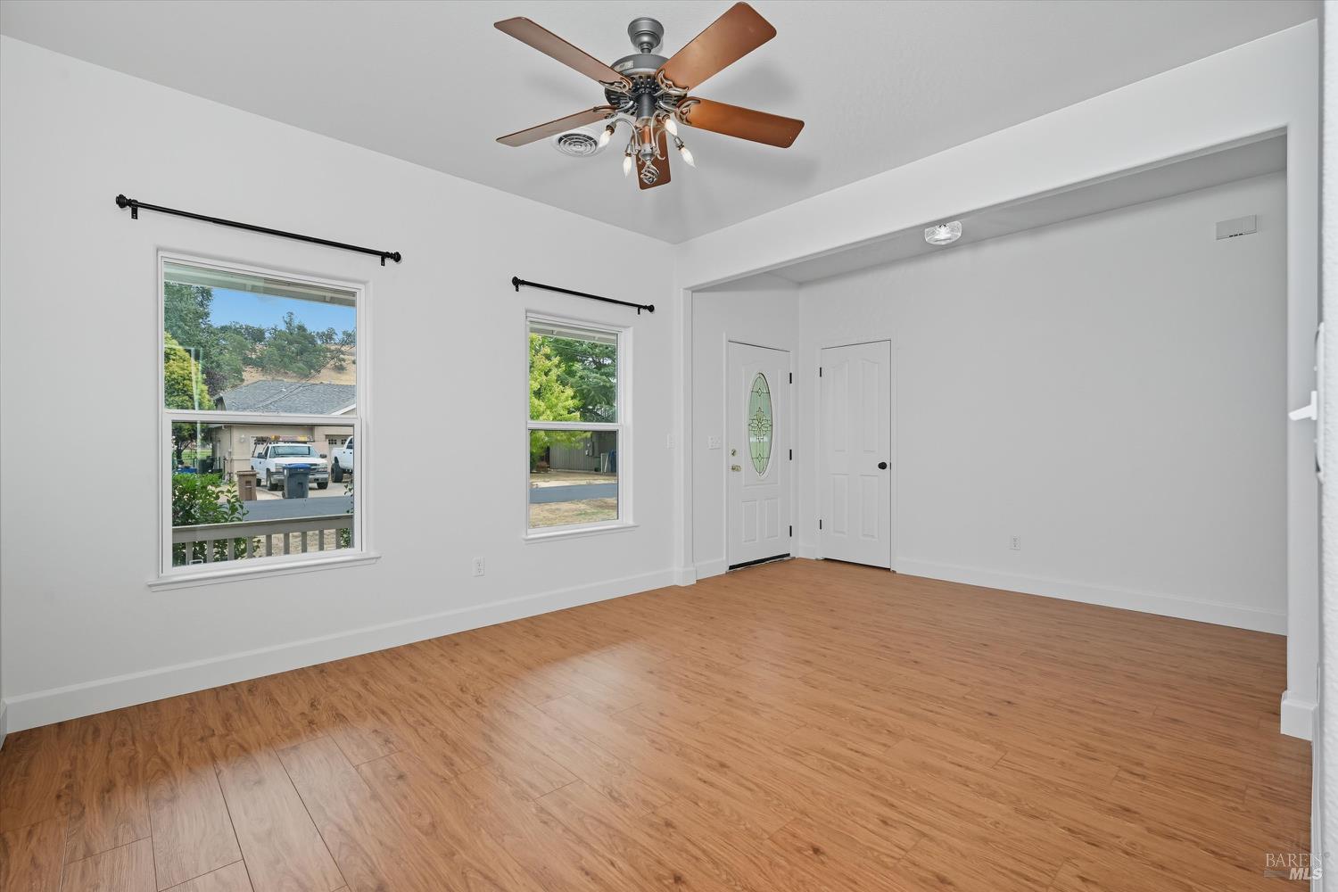 Detail Gallery Image 25 of 32 For 18231 Deer Hollow Rd, Hidden Valley Lake,  CA 95467 - 3 Beds | 2 Baths