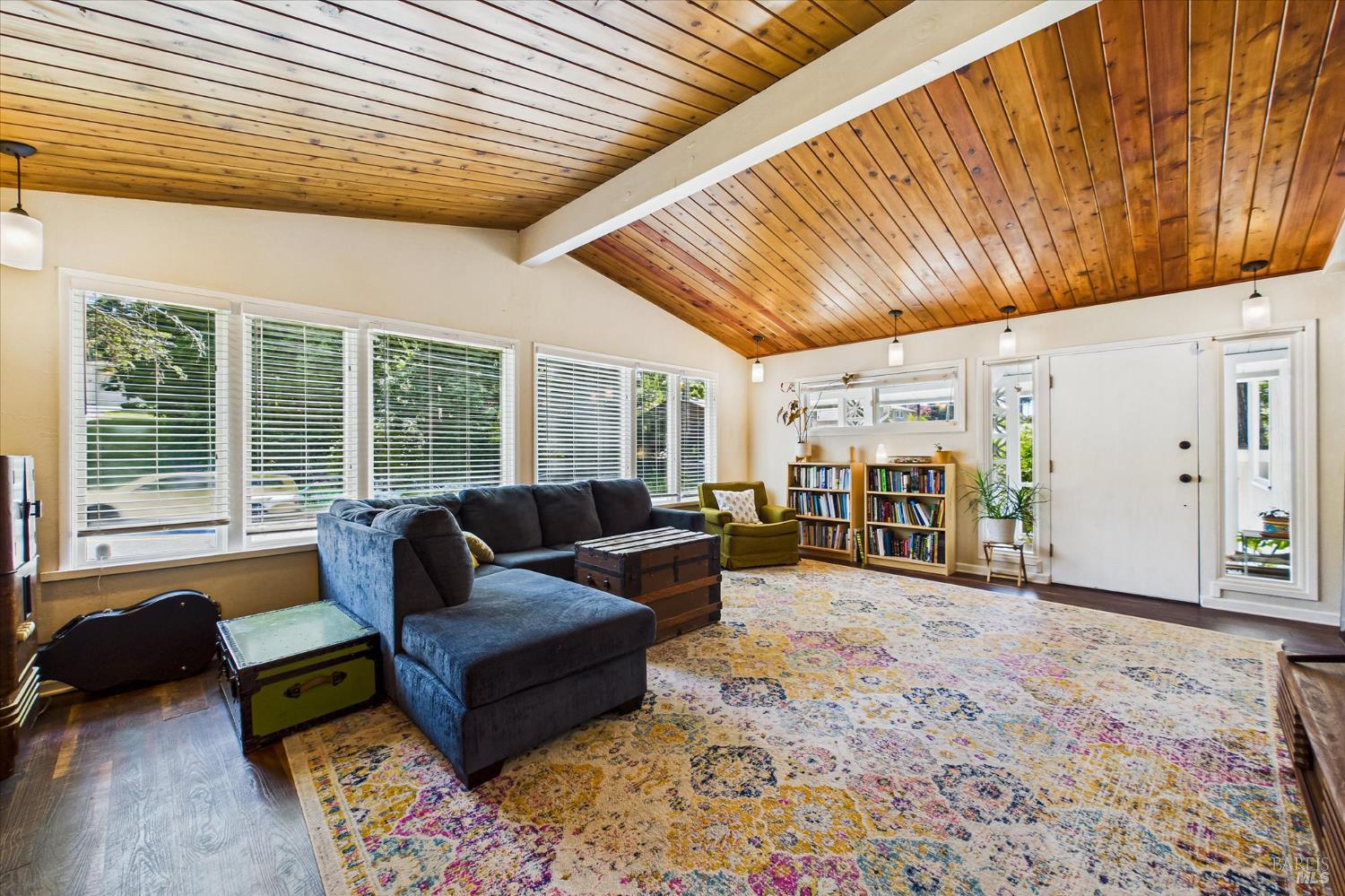 Detail Gallery Image 6 of 31 For 2305 Harris St, Eureka,  CA 95503 - 3 Beds | 2 Baths