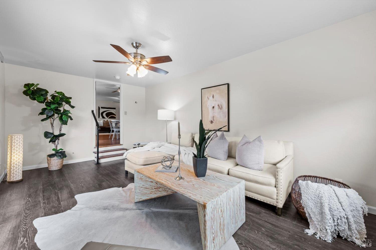 Detail Gallery Image 5 of 39 For 3350 Linda Vista Ave, Napa,  CA 94558 - 3 Beds | 2 Baths