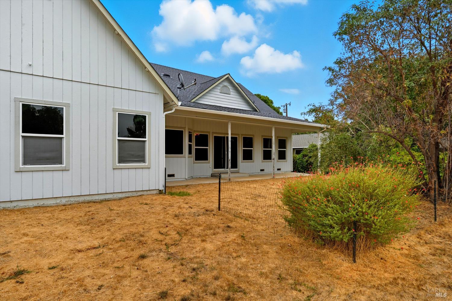 Detail Gallery Image 30 of 32 For 18231 Deer Hollow Rd, Hidden Valley Lake,  CA 95467 - 3 Beds | 2 Baths