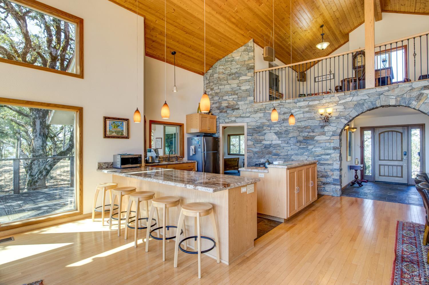 Detail Gallery Image 11 of 94 For 1280 W St. Hwy 20 St, Upper Lake,  CA 95485 - 2 Beds | 2 Baths