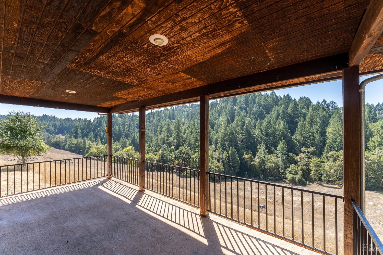 Detail Gallery Image 20 of 34 For 4070 Williams Ranch Rd, Willits,  CA 95490 - 2 Beds | 2 Baths
