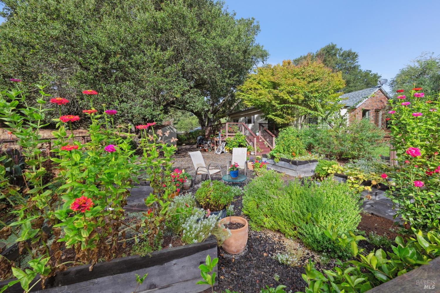 Detail Gallery Image 28 of 63 For 9760 Willow Ave, Cotati,  CA 94931 - 6 Beds | 4 Baths