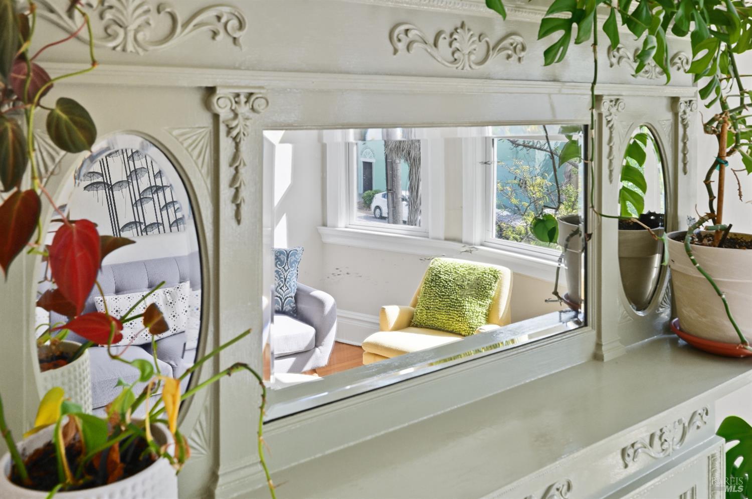 Detail Gallery Image 7 of 65 For 1117 Hearst Ave, Berkeley,  CA 94702 - 3 Beds | 2 Baths