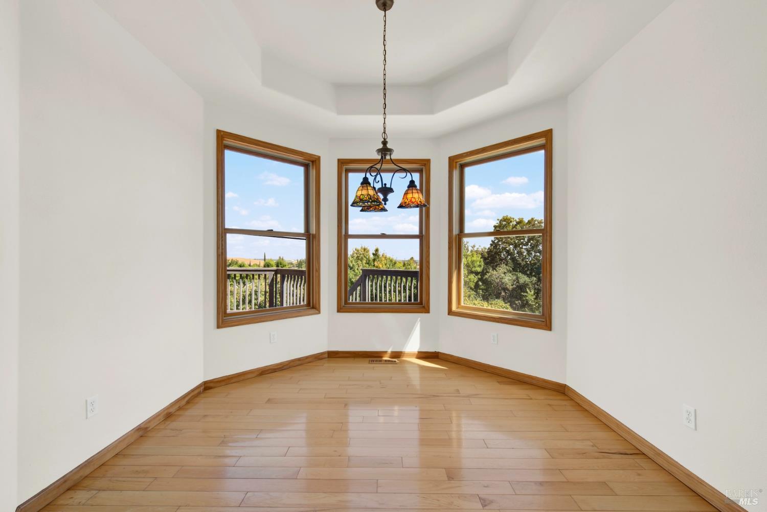 Detail Gallery Image 27 of 74 For 2136 Vineyard Hills Ct, Vacaville,  CA 95688 - 4 Beds | 3 Baths