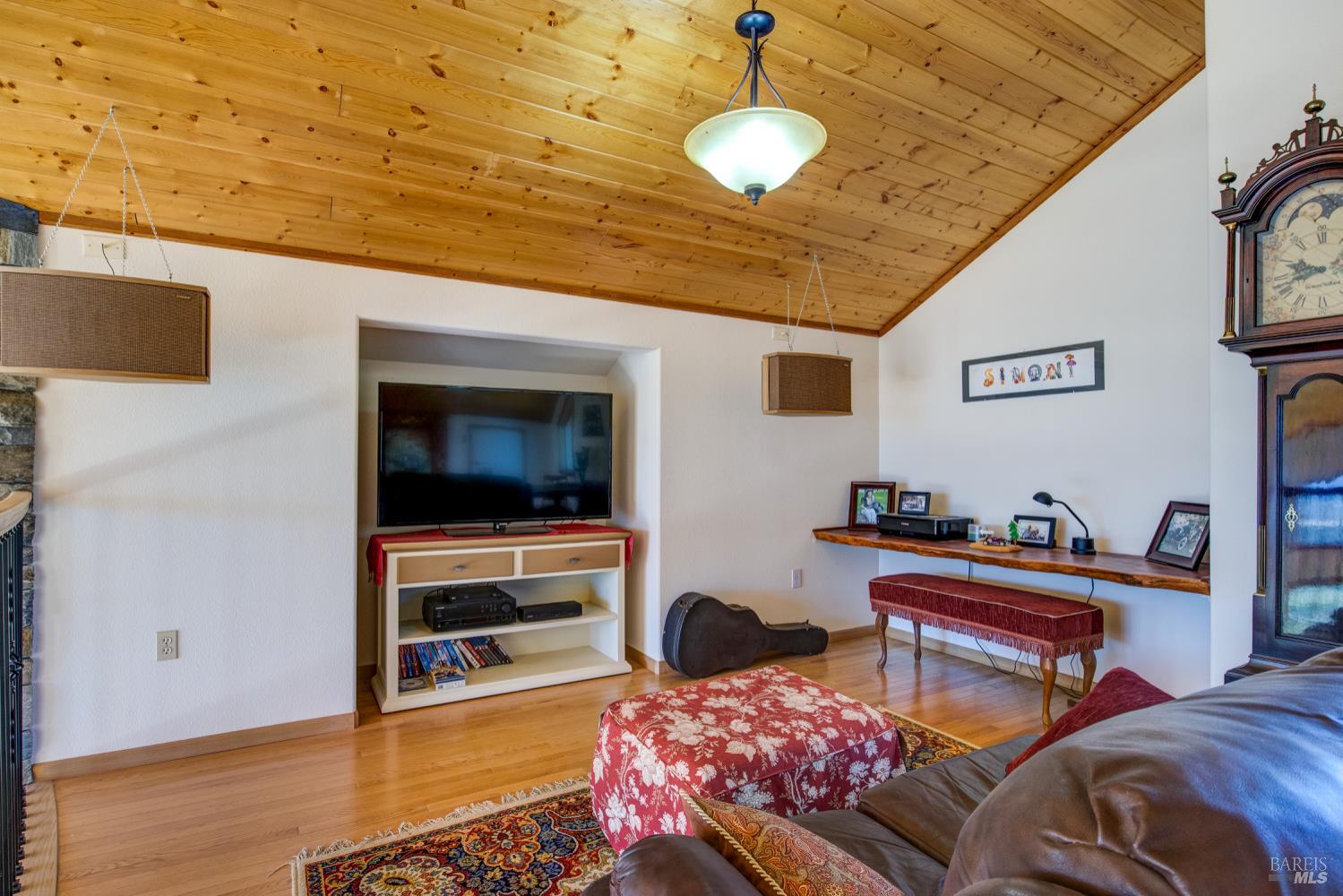 Detail Gallery Image 35 of 94 For 1280 W St. Hwy 20 St, Upper Lake,  CA 95485 - 2 Beds | 2 Baths