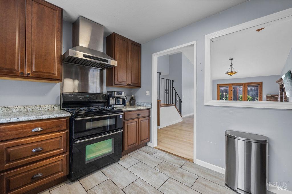 Detail Gallery Image 15 of 30 For 1374 Gaspar Ct, Rohnert Park,  CA 94928 - 3 Beds | 2 Baths