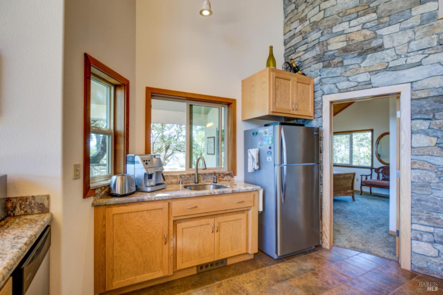 Detail Gallery Image 14 of 94 For 1280 W St. Hwy 20 St, Upper Lake,  CA 95485 - 2 Beds | 2 Baths