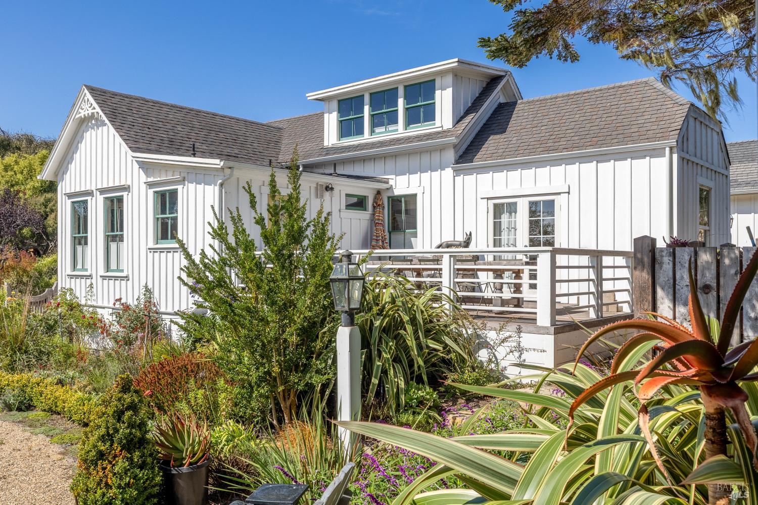 Detail Gallery Image 23 of 28 For 10501 Evergreen St, Mendocino,  CA 95460 - 2 Beds | 1 Baths