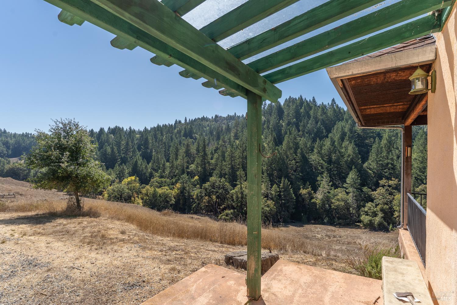 Detail Gallery Image 22 of 34 For 4070 Williams Ranch Rd, Willits,  CA 95490 - 2 Beds | 2 Baths