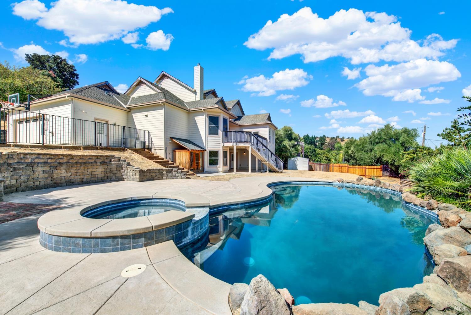 Detail Gallery Image 69 of 74 For 2136 Vineyard Hills Ct, Vacaville,  CA 95688 - 4 Beds | 3 Baths