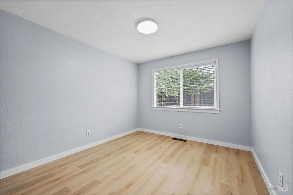 Detail Gallery Image 19 of 30 For 1374 Gaspar Ct, Rohnert Park,  CA 94928 - 3 Beds | 2 Baths