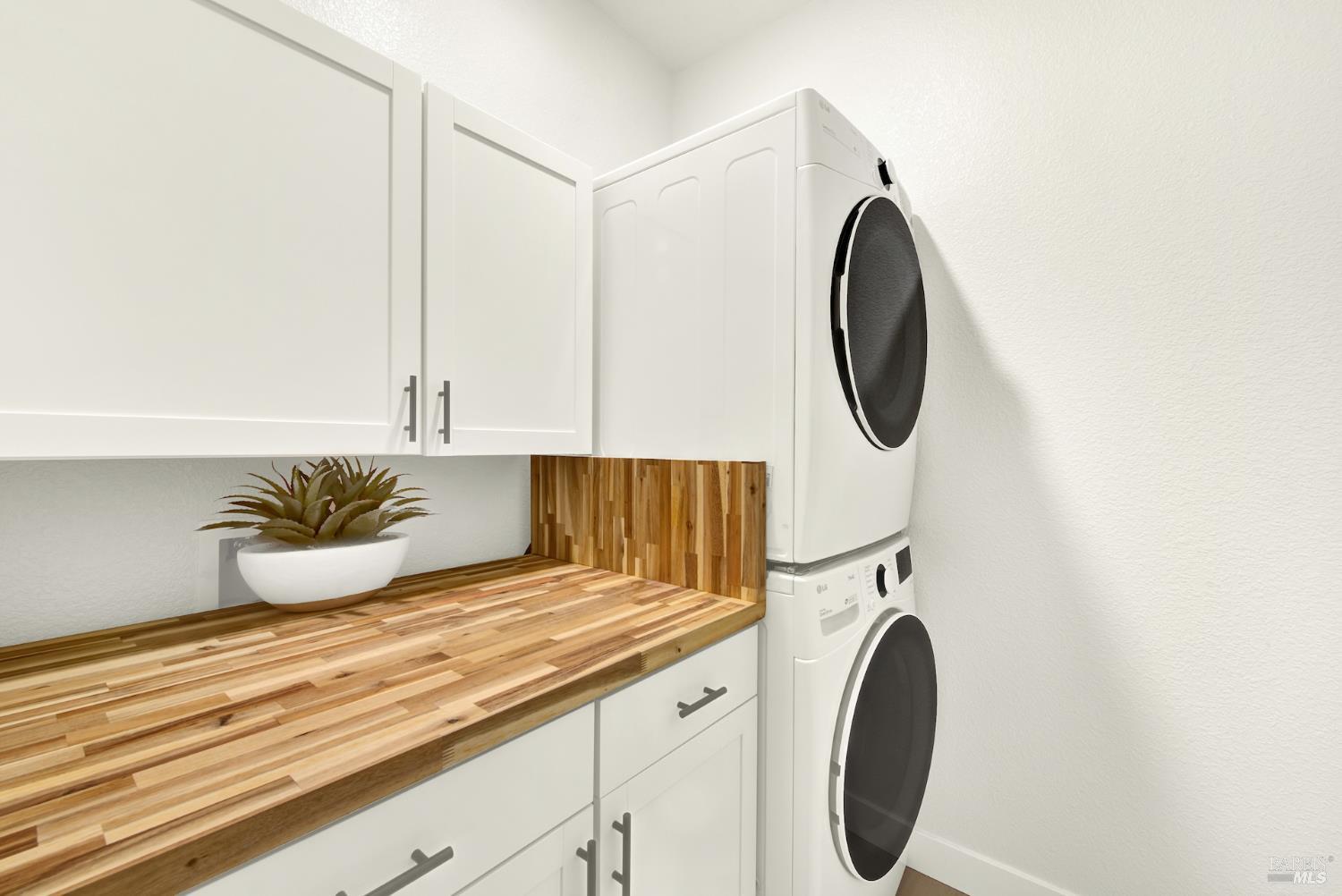 Detail Gallery Image 35 of 54 For 970 Camelia Dr, Dixon,  CA 95620 - 4 Beds | 2 Baths