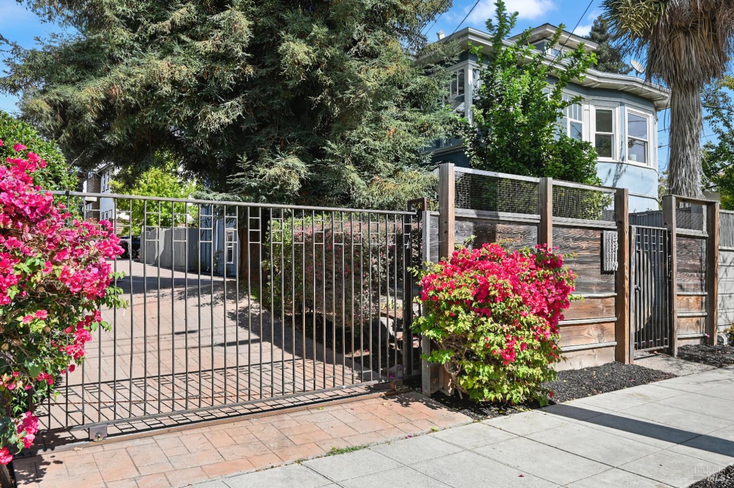 Detail Gallery Image 62 of 65 For 1117 Hearst Ave, Berkeley,  CA 94702 - 3 Beds | 2 Baths