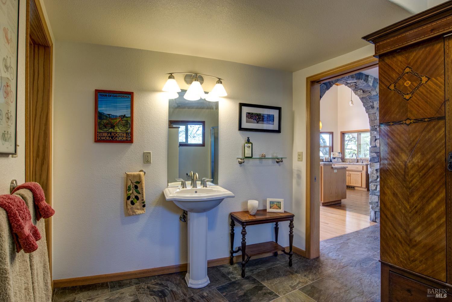 Detail Gallery Image 29 of 94 For 1280 W St. Hwy 20 St, Upper Lake,  CA 95485 - 2 Beds | 2 Baths