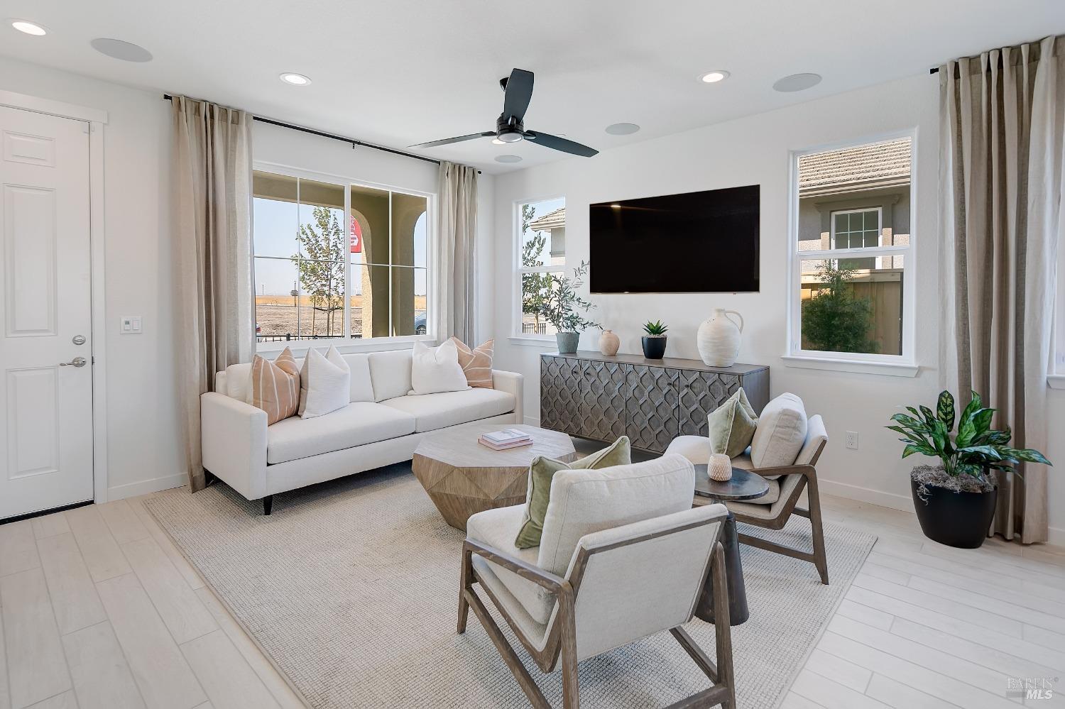 Detail Gallery Image 7 of 41 For 2438 Revival Ln, Rio Vista,  CA 94571 - 2 Beds | 2 Baths