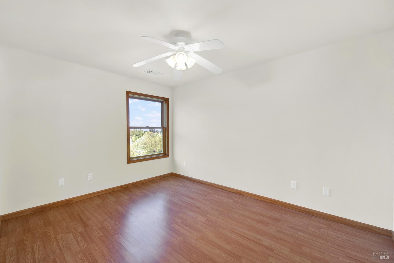 Detail Gallery Image 43 of 74 For 2136 Vineyard Hills Ct, Vacaville,  CA 95688 - 4 Beds | 3 Baths