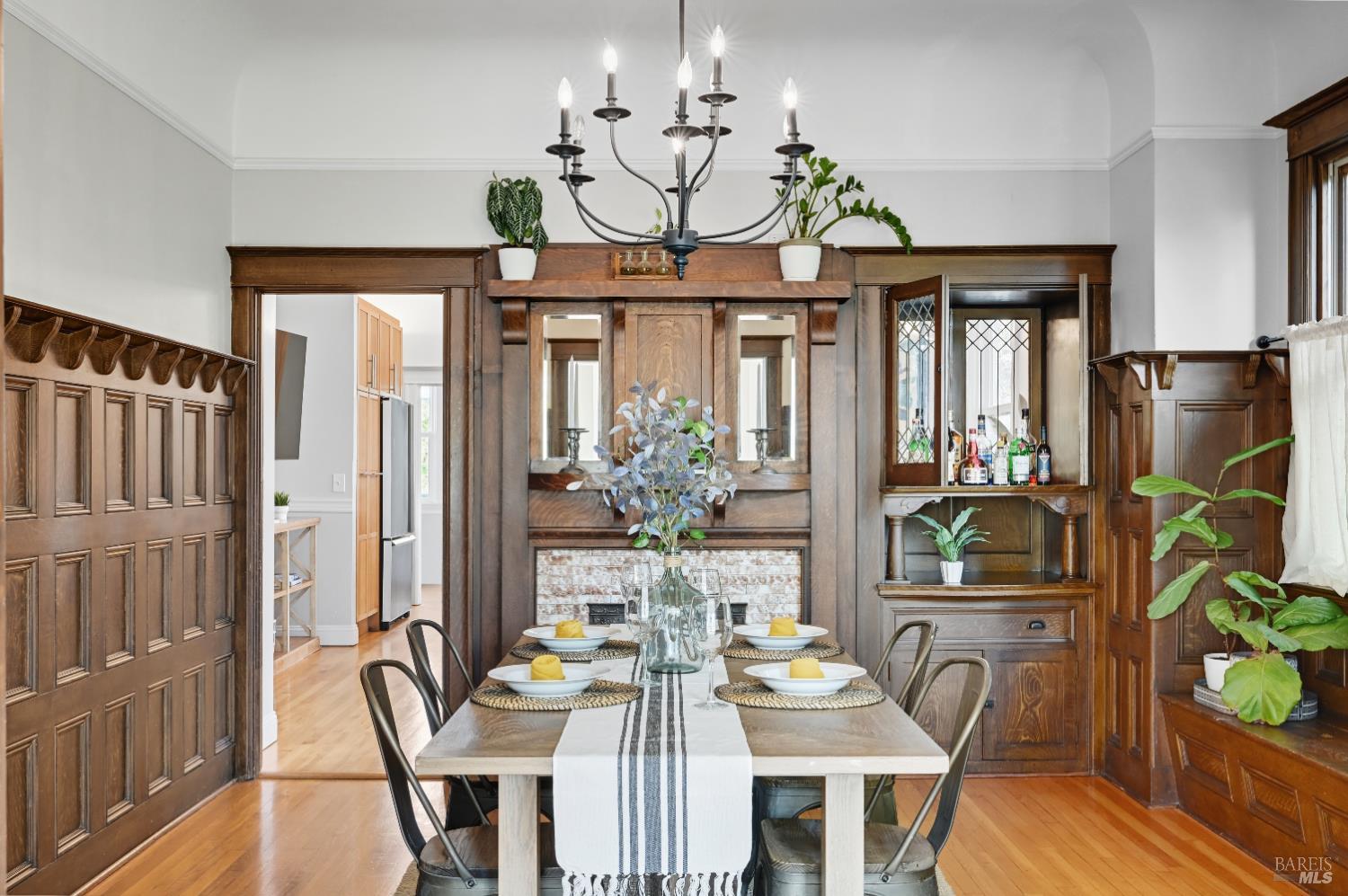 Detail Gallery Image 15 of 65 For 1117 Hearst Ave, Berkeley,  CA 94702 - 3 Beds | 2 Baths