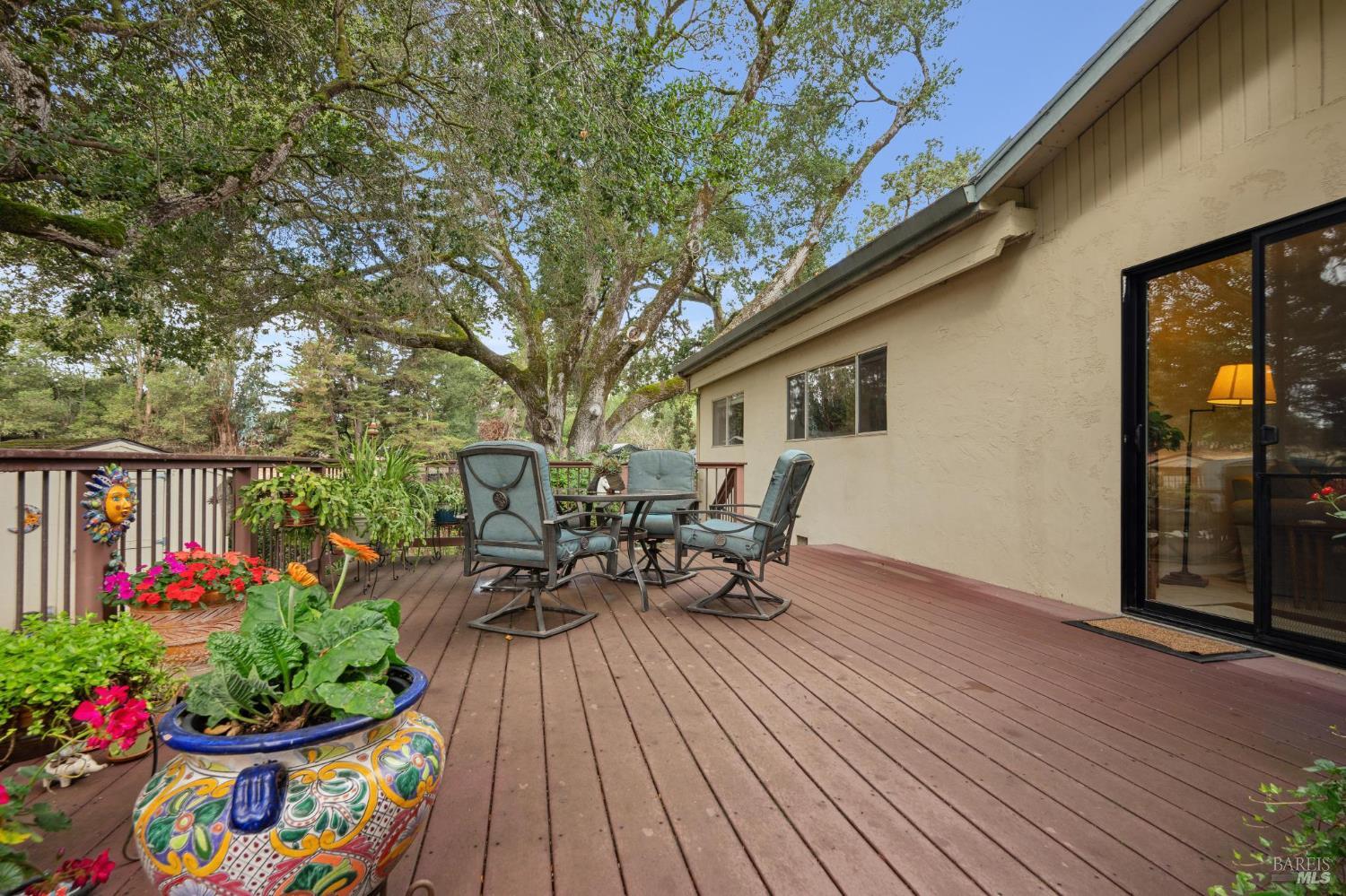 Detail Gallery Image 26 of 63 For 9760 Willow Ave, Cotati,  CA 94931 - 6 Beds | 4 Baths