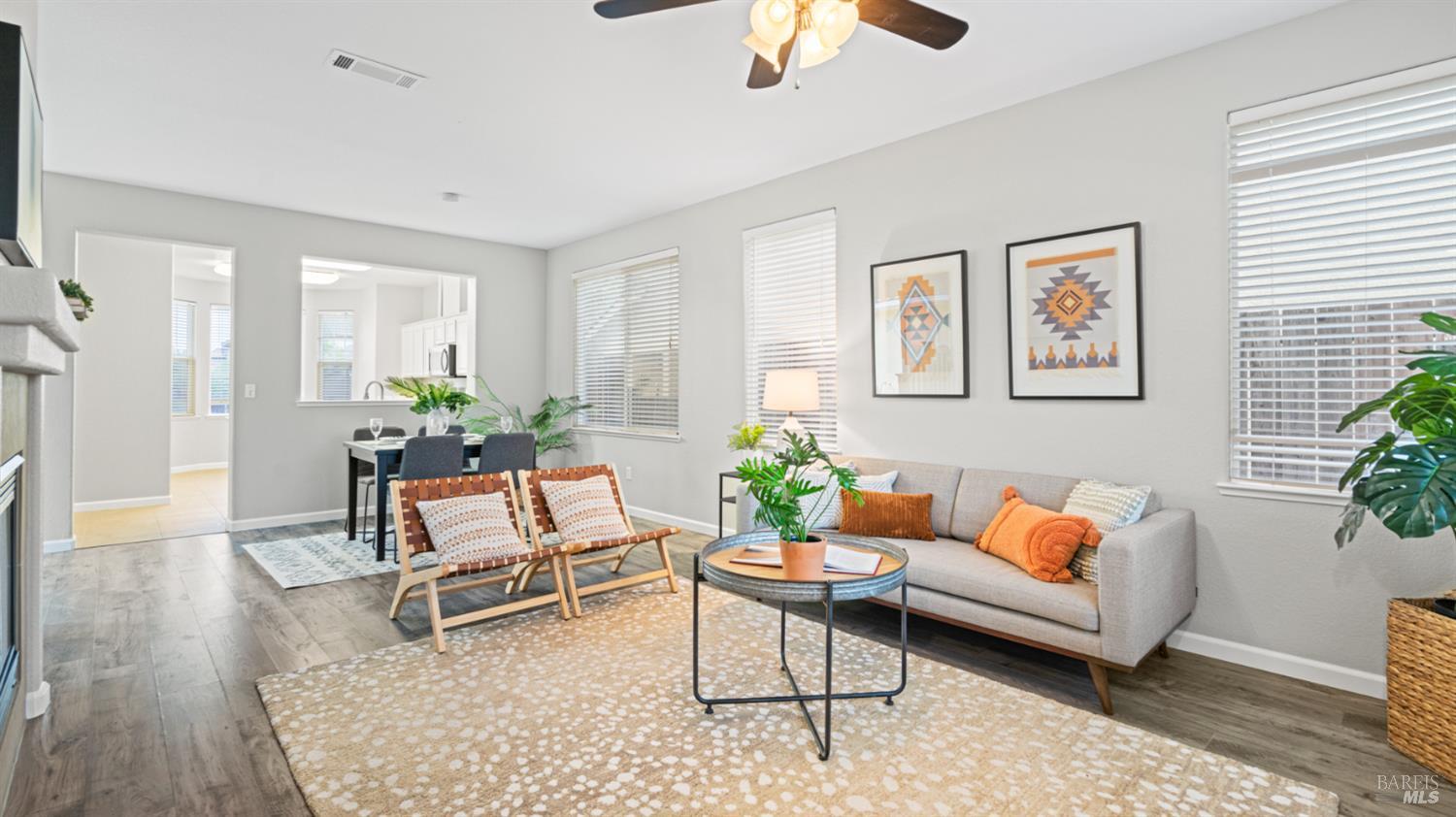 Detail Gallery Image 9 of 38 For 1202 Villaggio Cir, Vacaville,  CA 95688 - 3 Beds | 2/1 Baths