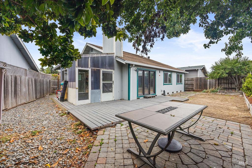 Detail Gallery Image 29 of 30 For 1374 Gaspar Ct, Rohnert Park,  CA 94928 - 3 Beds | 2 Baths