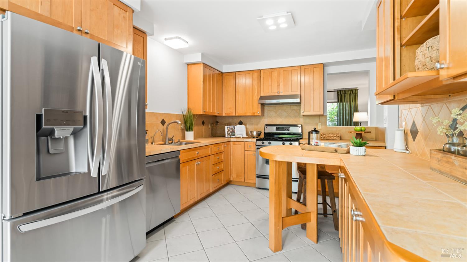 Detail Gallery Image 18 of 40 For 5 Charmaine Ct, Novato,  CA 94949 - 3 Beds | 2/1 Baths