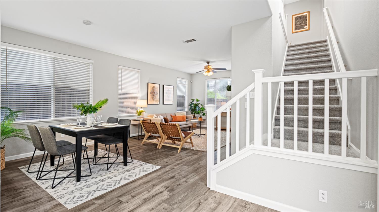 Detail Gallery Image 6 of 38 For 1202 Villaggio Cir, Vacaville,  CA 95688 - 3 Beds | 2/1 Baths