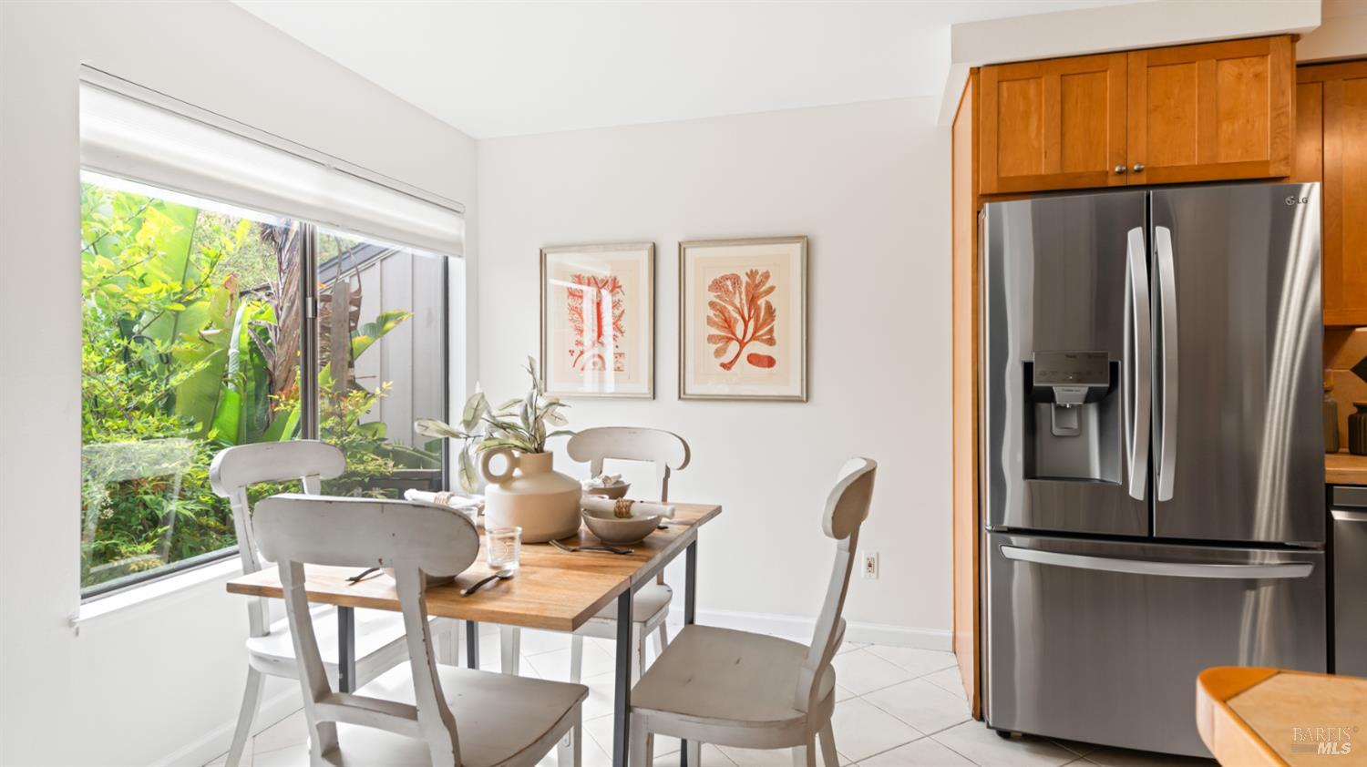 Detail Gallery Image 16 of 40 For 5 Charmaine Ct, Novato,  CA 94949 - 3 Beds | 2/1 Baths