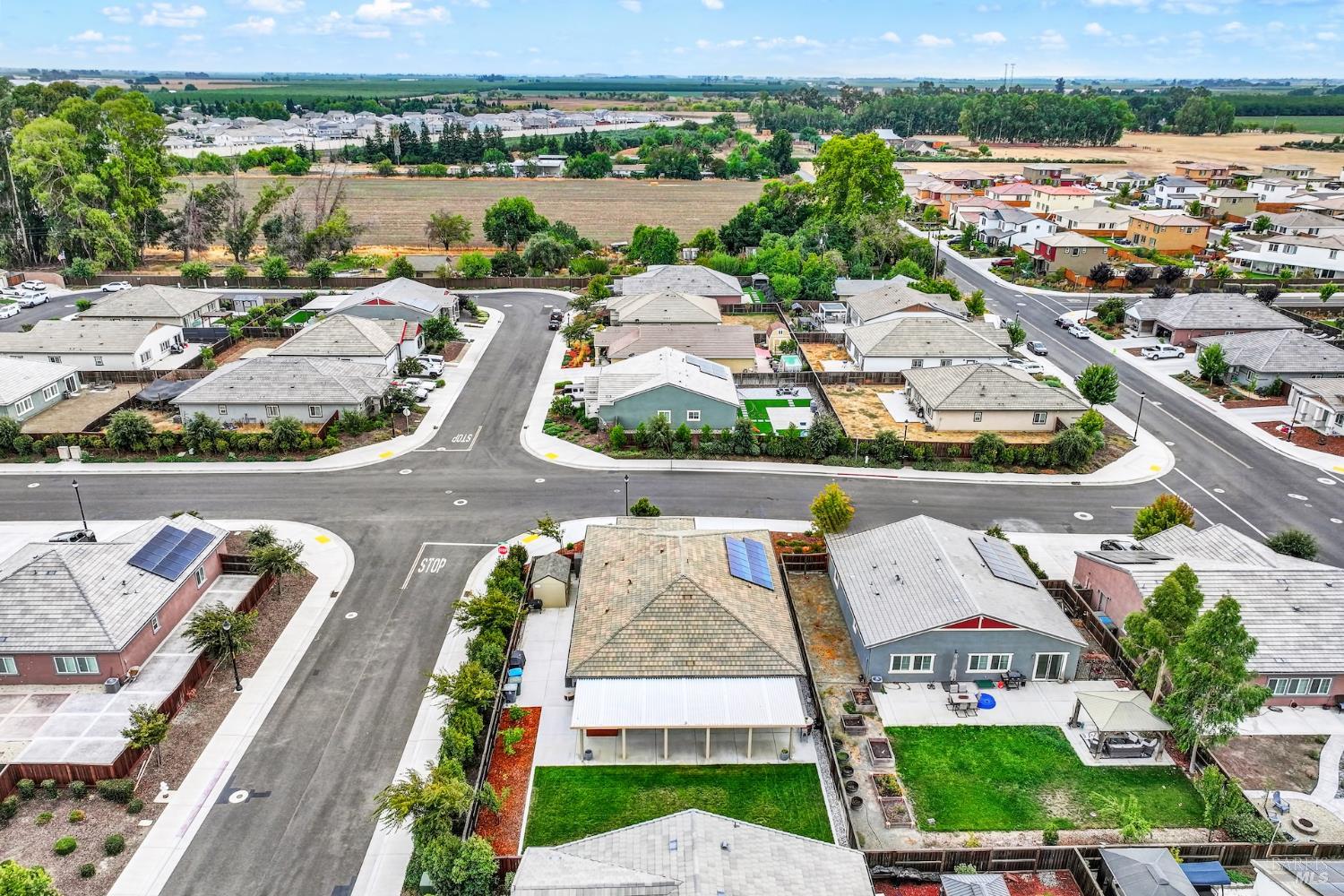 Detail Gallery Image 39 of 54 For 970 Camelia Dr, Dixon,  CA 95620 - 4 Beds | 2 Baths