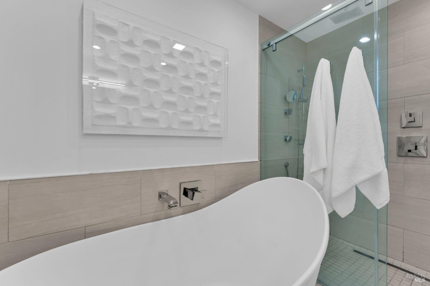 Detail Gallery Image 29 of 47 For 33 Willow Ln, Sausalito,  CA 94965 - 2 Beds | 2 Baths