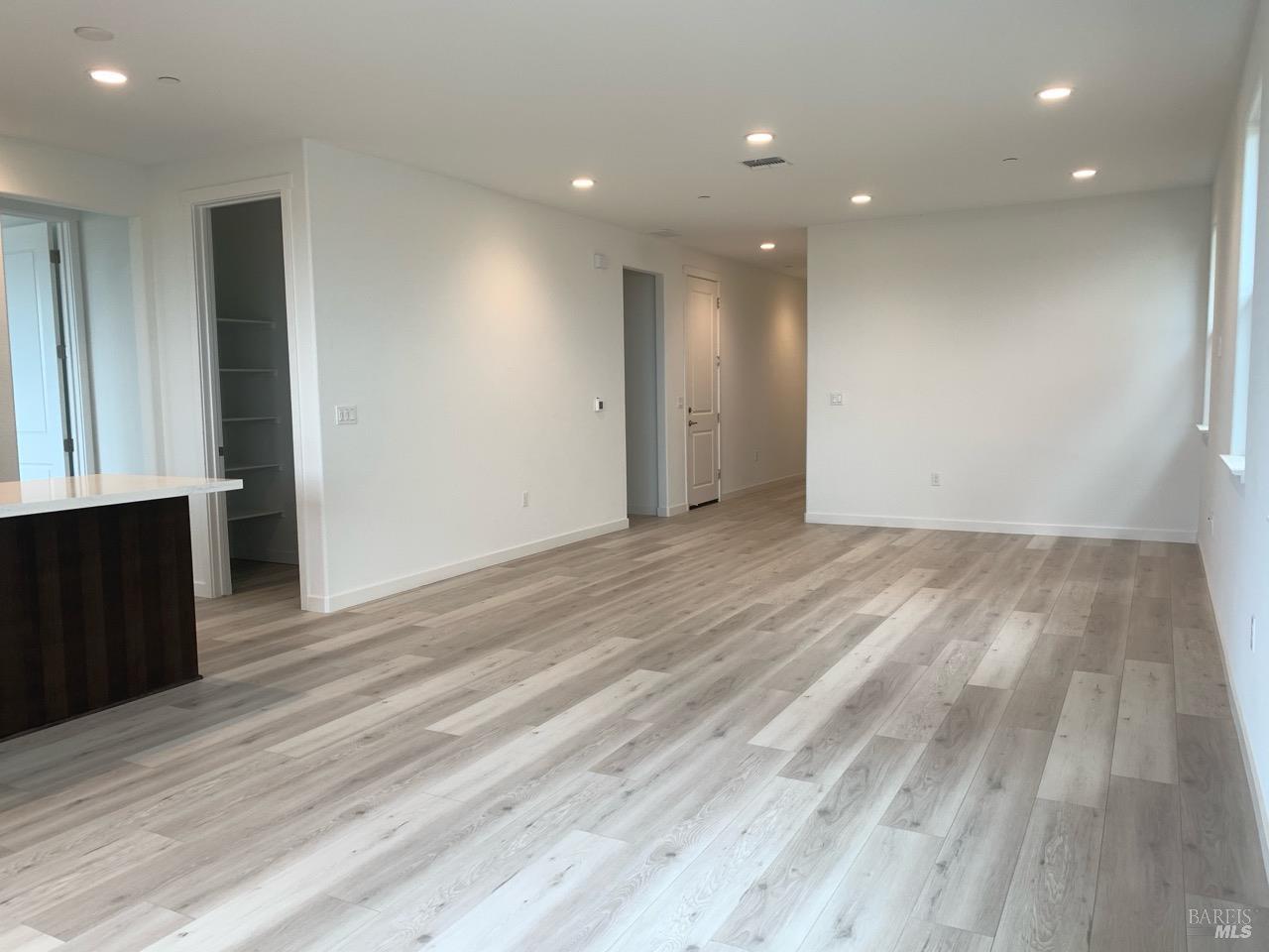 Detail Gallery Image 6 of 20 For 2666 Hopskotch St, Rio Vista,  CA 94571 - 2 Beds | 2 Baths