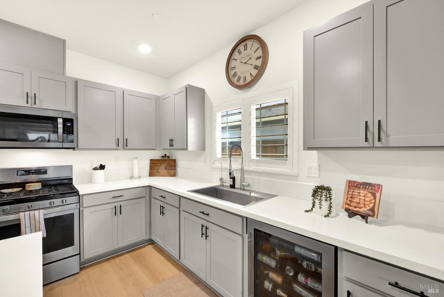 Detail Gallery Image 18 of 54 For 970 Camelia Dr, Dixon,  CA 95620 - 4 Beds | 2 Baths