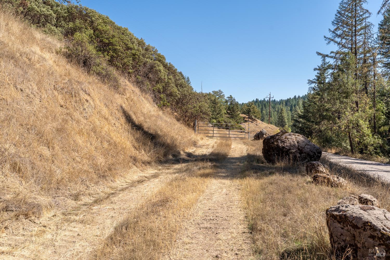 Detail Gallery Image 50 of 56 For 20201 Manzanita Dr, Willits,  CA 95490 - 3 Beds | 2 Baths