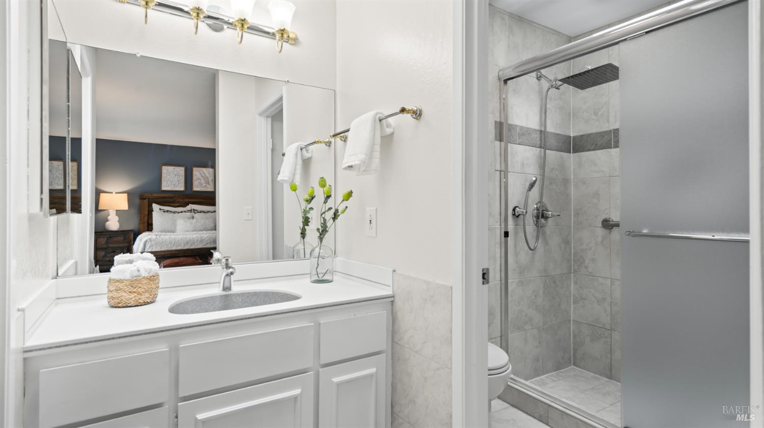 Detail Gallery Image 24 of 40 For 5 Charmaine Ct, Novato,  CA 94949 - 3 Beds | 2/1 Baths